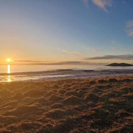 Loch An Eilean Pod Isle Of South Uist Villa Pollachara Екстериор снимка
