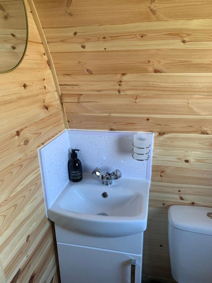 Loch An Eilean Pod Isle Of South Uist Villa Pollachara Екстериор снимка
