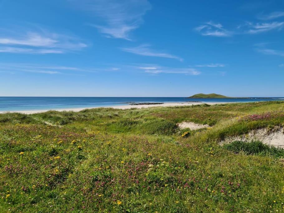 Loch An Eilean Pod Isle Of South Uist Villa Pollachara Екстериор снимка