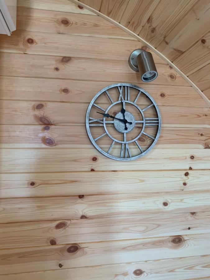 Loch An Eilean Pod Isle Of South Uist Villa Pollachara Екстериор снимка