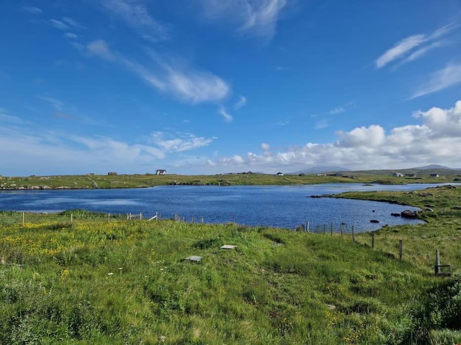 Loch An Eilean Pod Isle Of South Uist Villa Pollachara Екстериор снимка