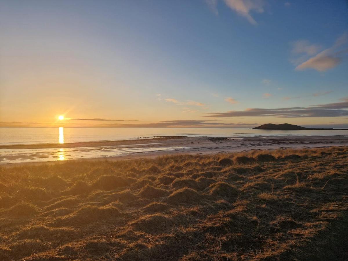 Loch An Eilean Pod Isle Of South Uist Villa Pollachara Екстериор снимка
